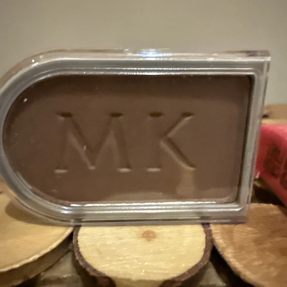 Mary Kay Signature Eye Color Shadow ~ Discontinued Shade -‎ Whipped Cocoa